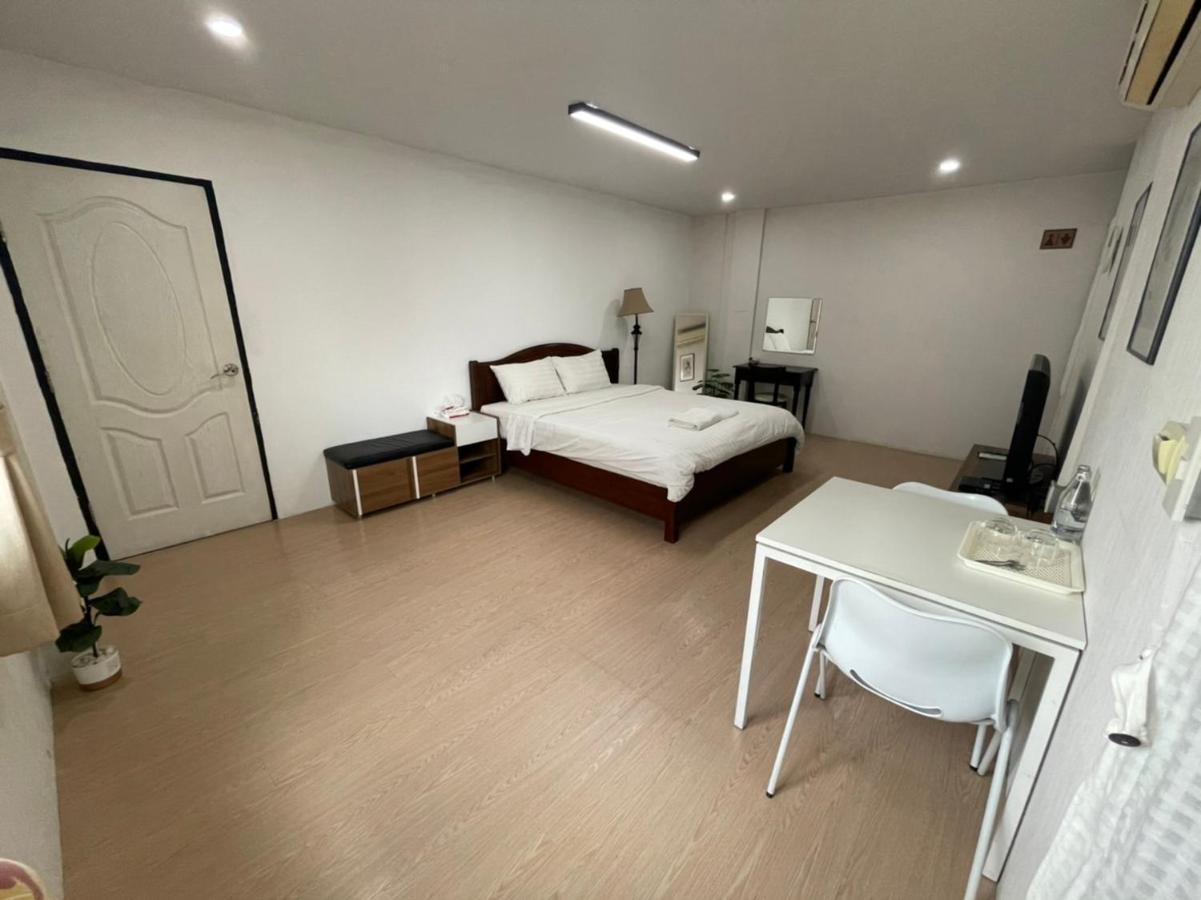 Here Chiang Mai Exterior photo